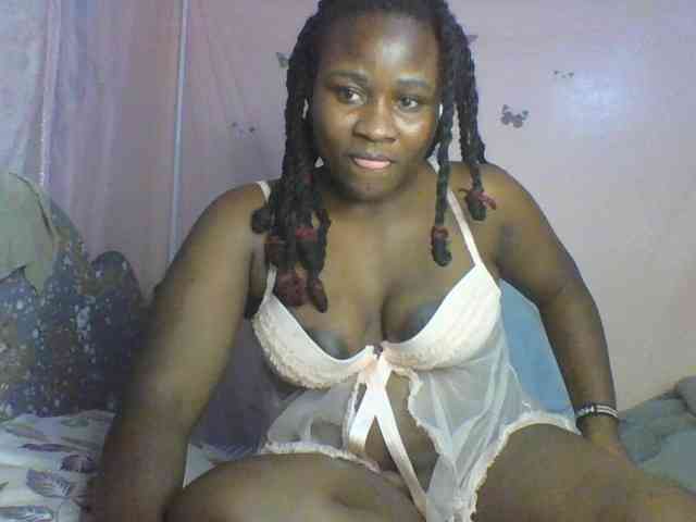Moona141 webcam