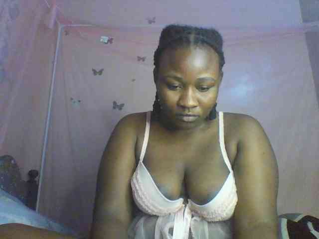 Moona141 webcam