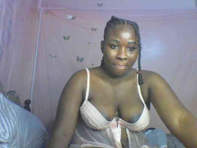 Moona141 webcam