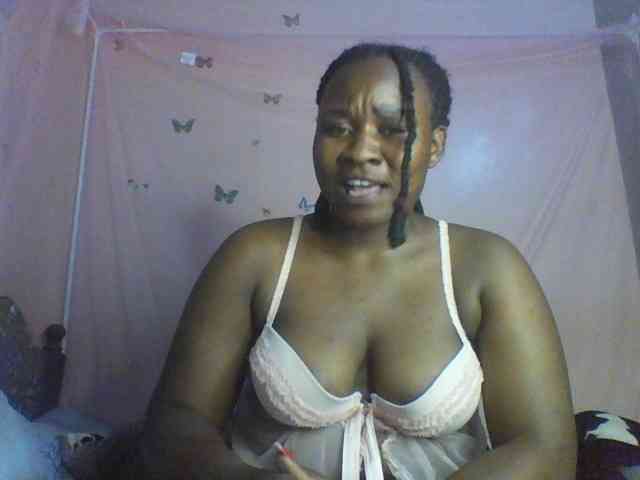 Moona141 webcam