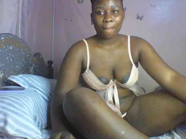 Moona141 webcam