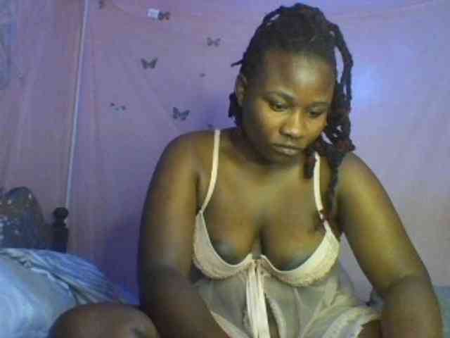 Moona141 webcam