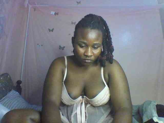 Moona141 webcam