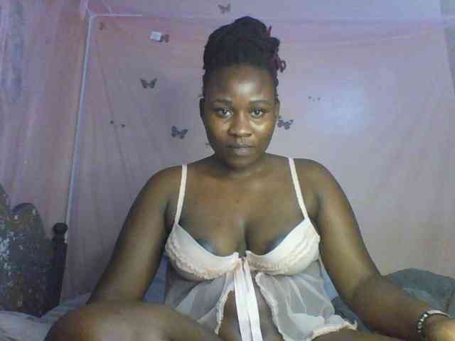 Moona141 webcam
