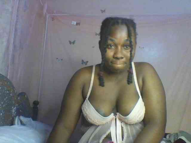 Moona141 webcam