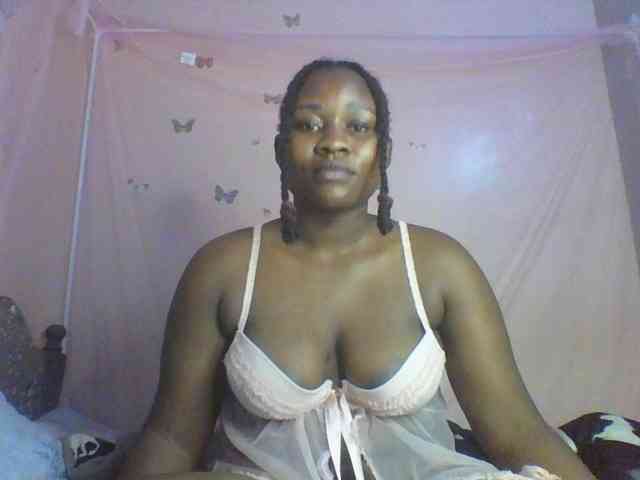 Moona141 webcam