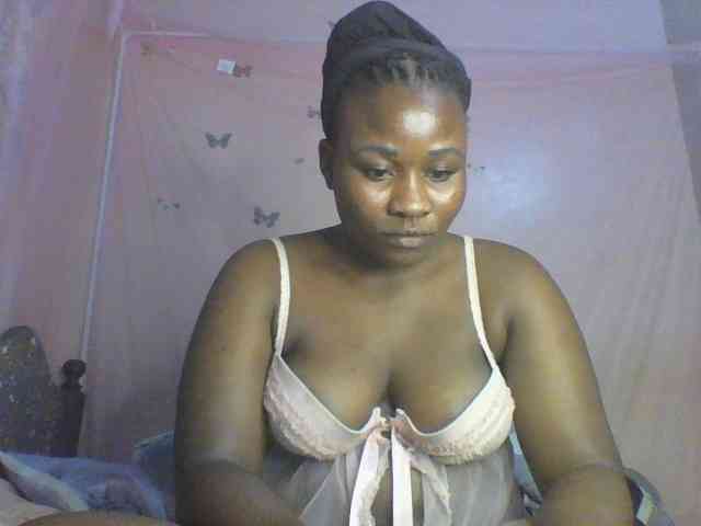 Moona141 webcam