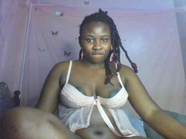 Moona141 webcam