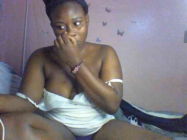 Moona141 webcam