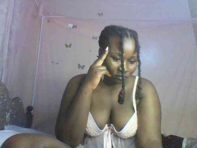 Moona141 webcam