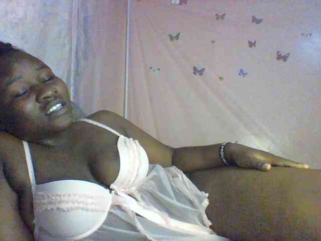 Moona141 webcam