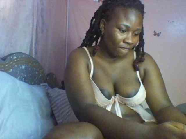 Moona141 webcam