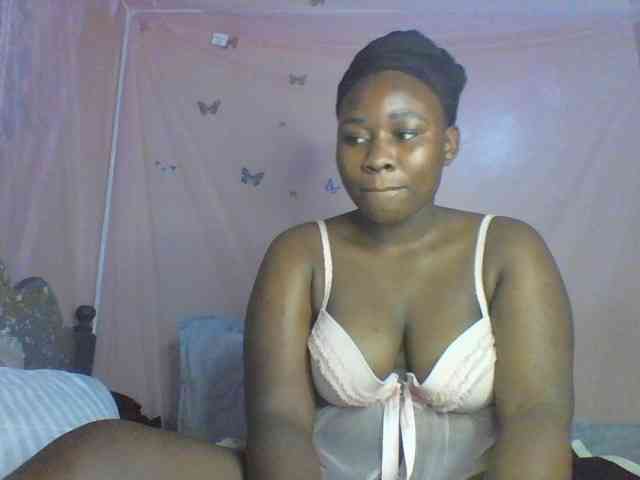 Moona141 webcam