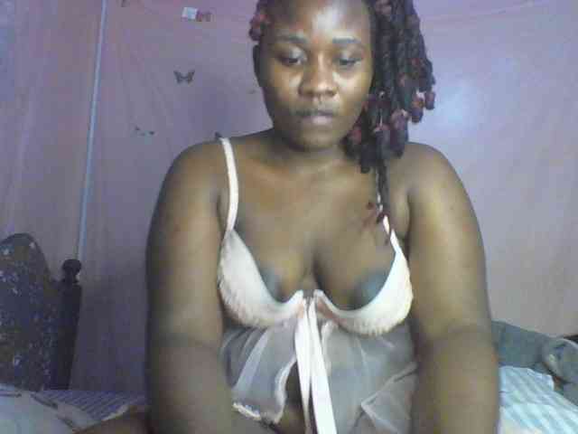 Moona141 webcam