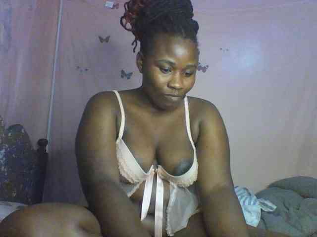 Moona141 webcam
