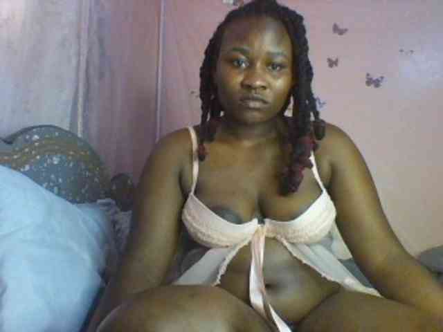 Moona141 webcam
