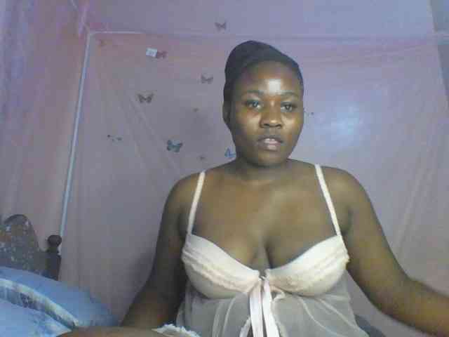Moona141 webcam