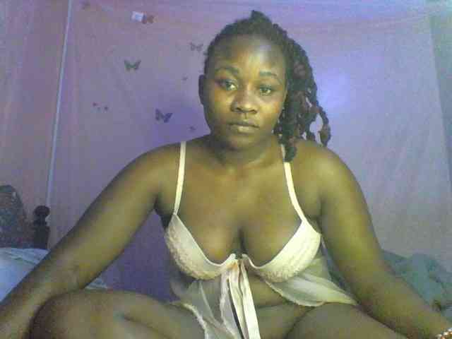 Moona141 webcam