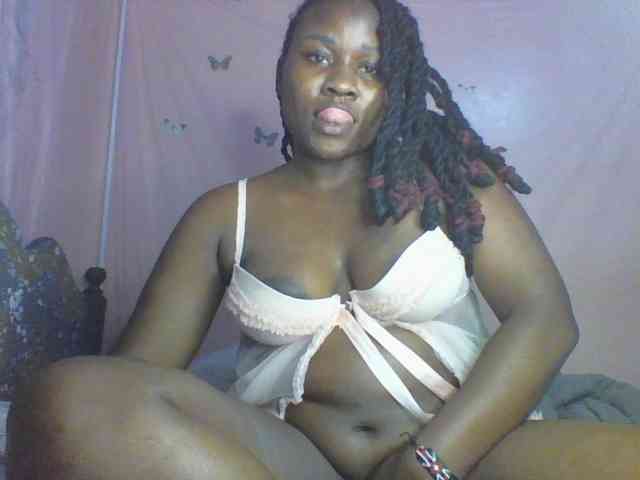 Moona141 webcam