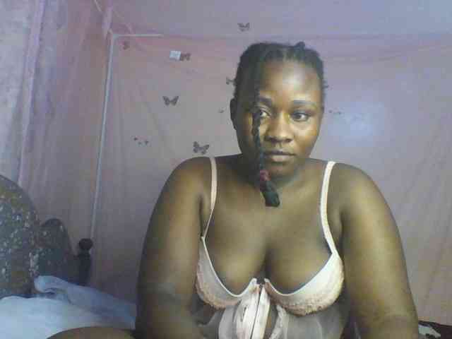 Moona141 webcam