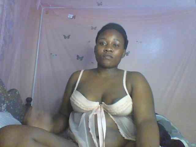 Moona141 webcam