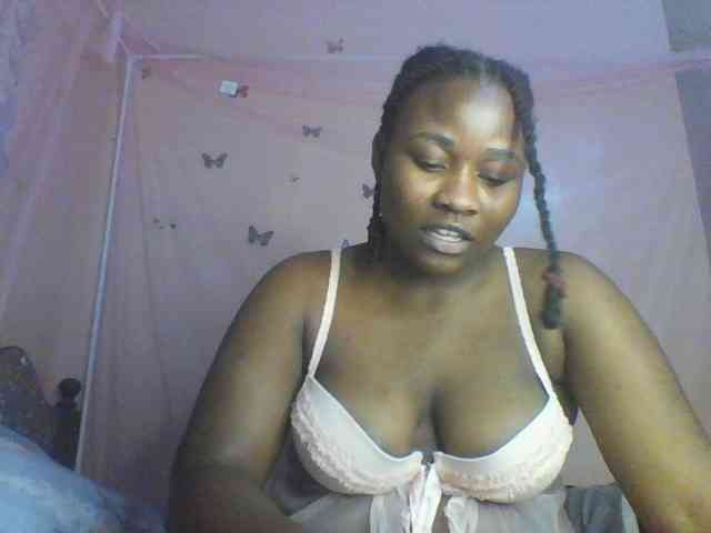Moona141 webcam