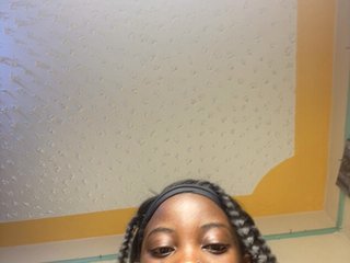 Hotpetite555's Live Webcam