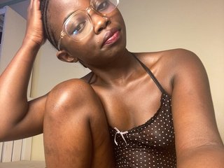 Hotpetite555's Live Webcam