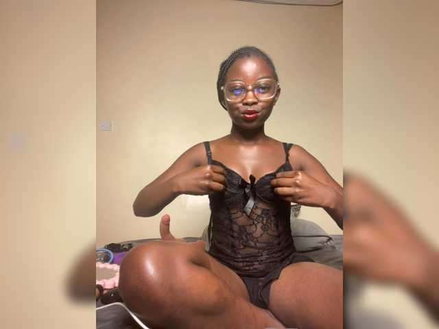 hotpetite555