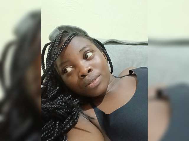 Chocolateboo598 live cam on BongaCams
