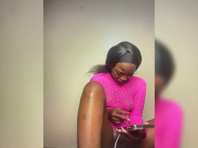 Chocolateboo598 live cam on BongaCams