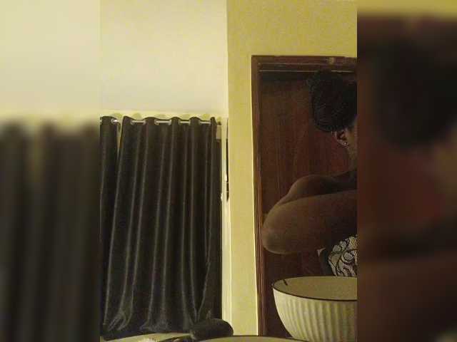 Chocolateboo598 live cam on BongaCams
