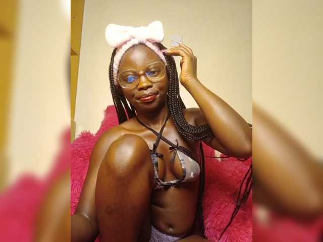 Chocolateboo598 live cam on BongaCams