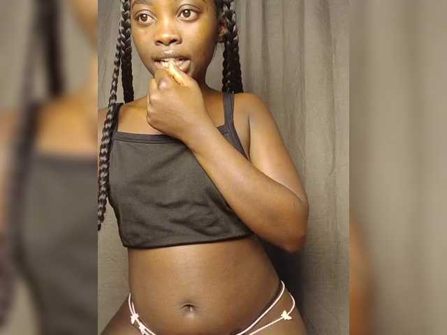 Hotpetite555