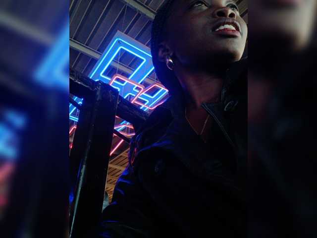 Chocolateboo598 live cam on BongaCams