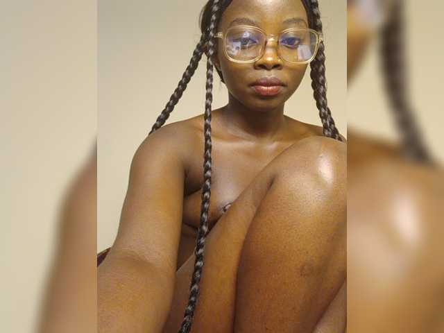 Chocolateboo598 live cam on BongaCams