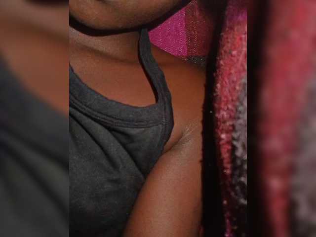 Chocolateboo598 live cam on BongaCams