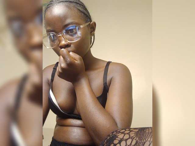 Chocolateboo598 live cam on BongaCams