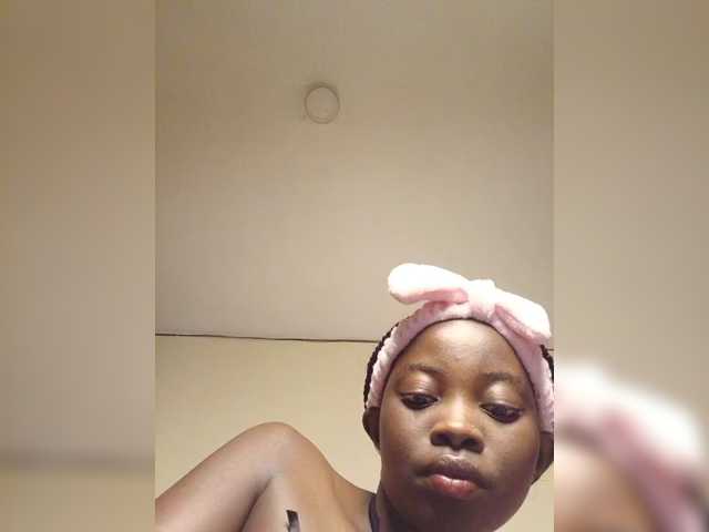 Chocolateboo598 live cam on BongaCams