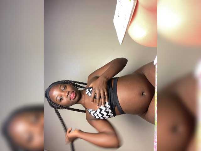 Chocolateboo598 live cam on BongaCams