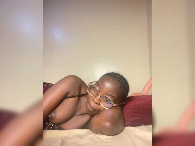 Chocolateboo598 live cam on BongaCams