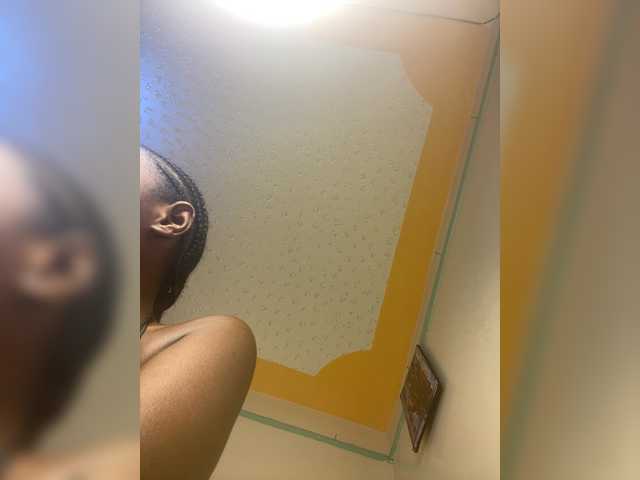Chocolateboo598 live cam on BongaCams