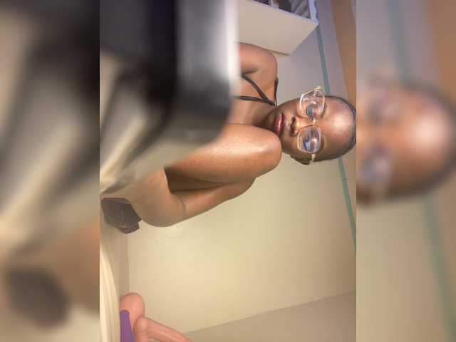 Chocolateboo598 live cam on BongaCams