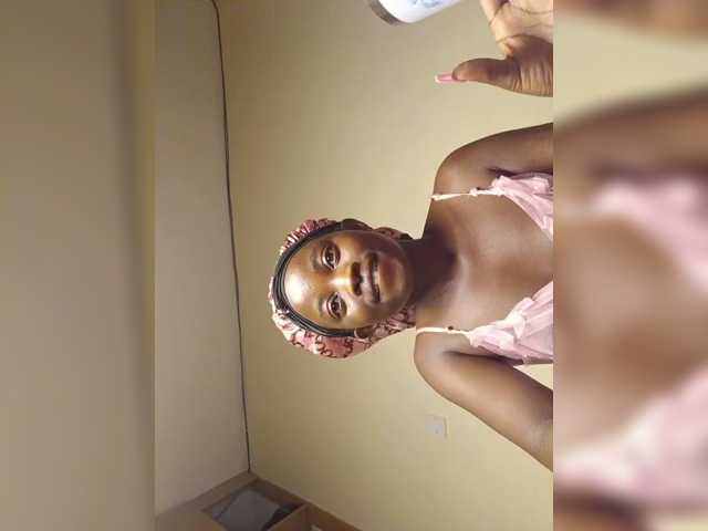Chocolateboo598 live cam on BongaCams