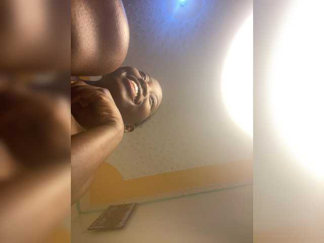 Chocolateboo598 live cam on BongaCams