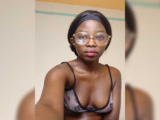 Chocolateboo598 live cam on BongaCams