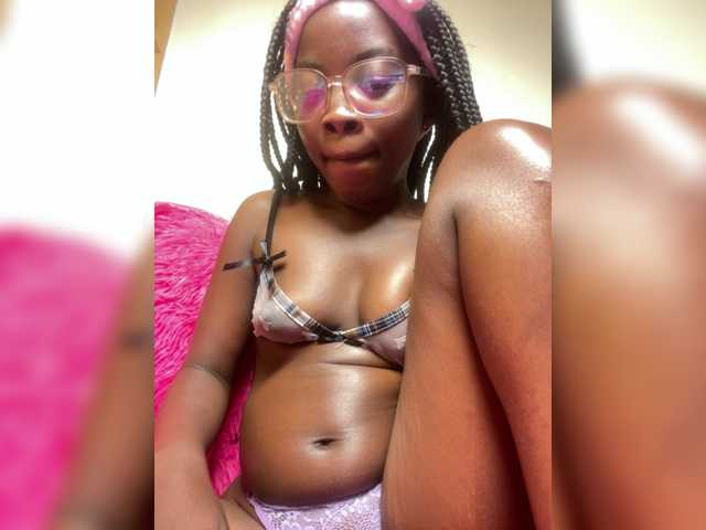 Chocolateboo598 live cam on BongaCams