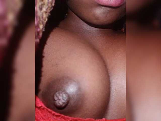 Chocolateboo598 live cam on BongaCams