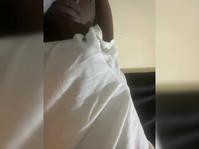 Chocolateboo598 live cam on BongaCams