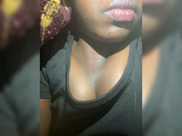 Chocolateboo598 live cam on BongaCams